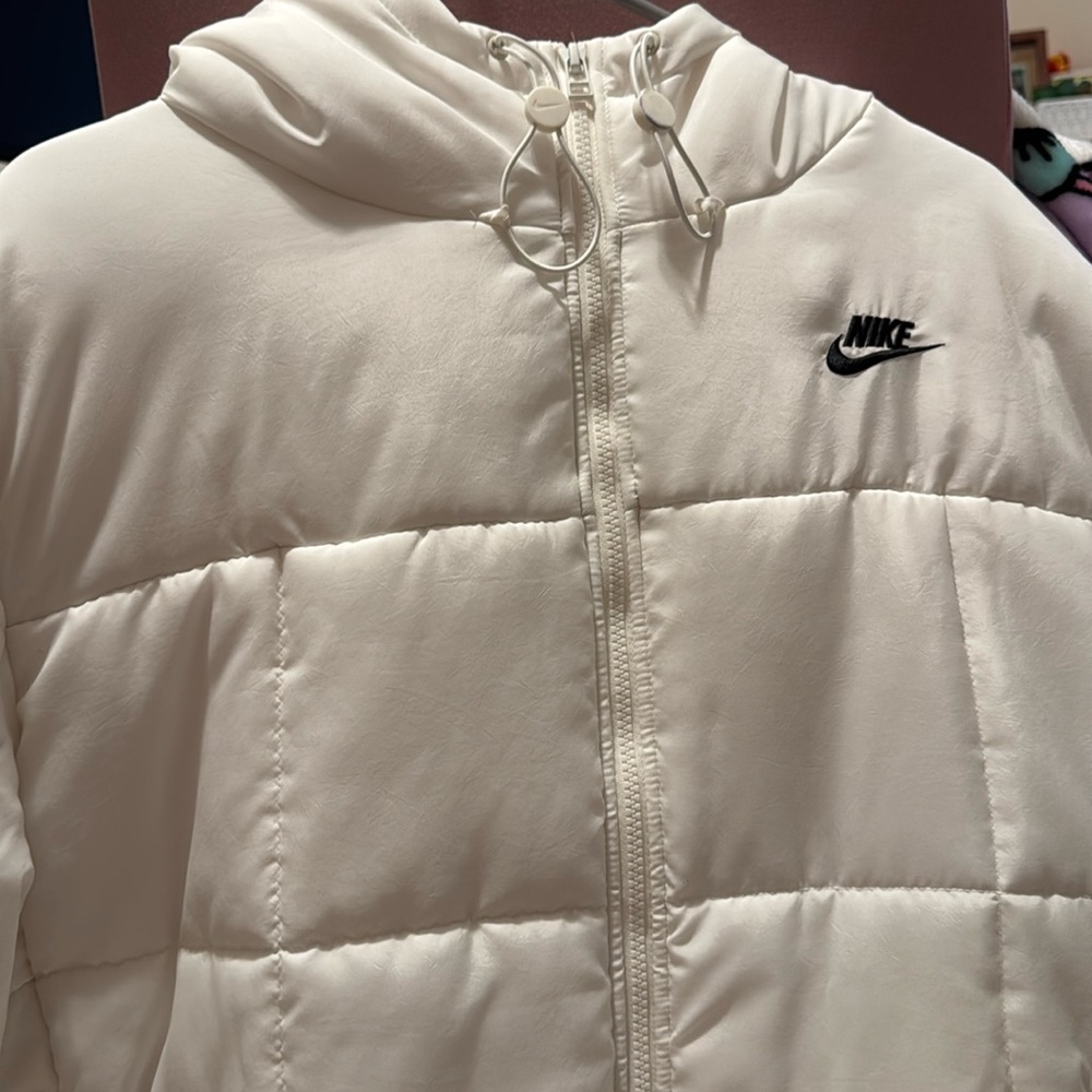 Nike sportswear essential womens therma-fit puffer Parka (plus size)